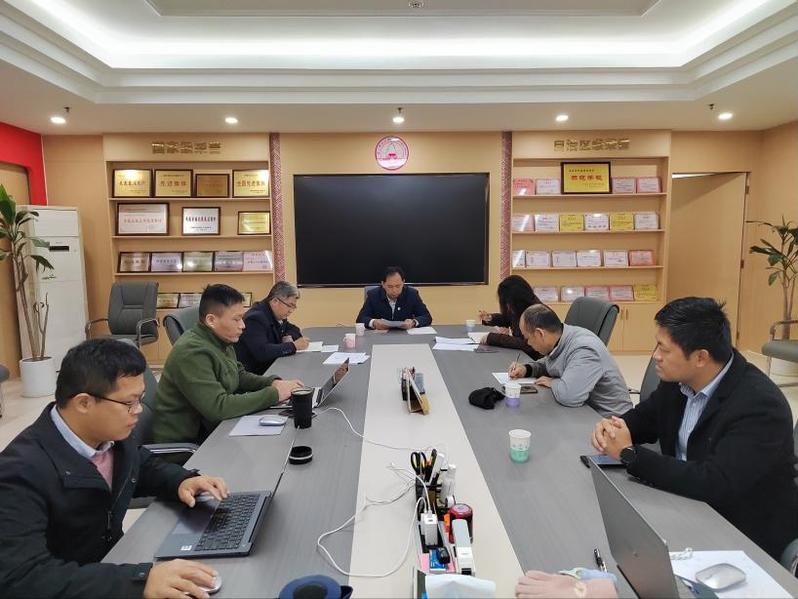 机关党委召开理论学习中心组（扩...